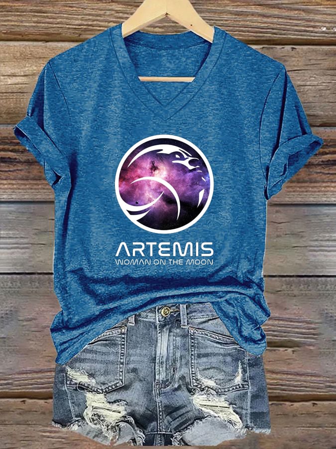 Women's โWoman On The Moonโ Print T-Shirt