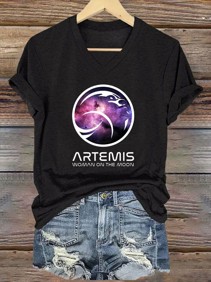 Women's โWoman On The Moonโ Print T-Shirt