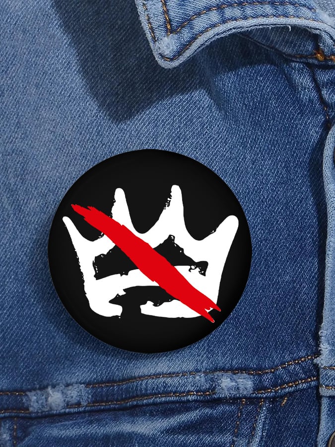 🔥Buy 3 Get 15% Off🔥Unisex Retro No Kings In America Pin-Back Button