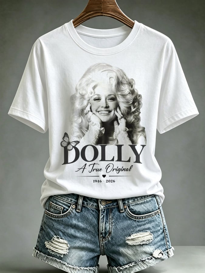 Women's Forever Our Queen of Country Print Short-Sleeve Top