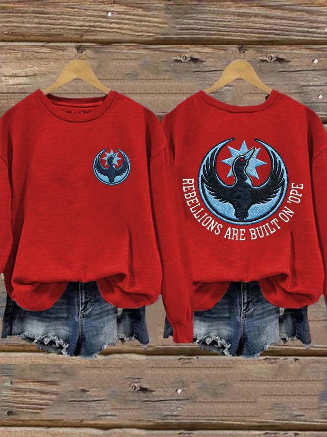 Women's MN STRONG Sweatshirt